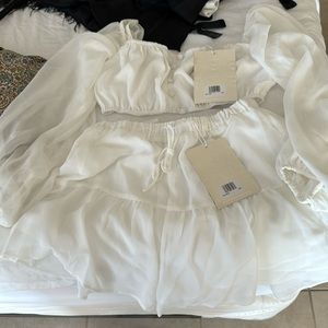 Sabo Skirt White Long Sleeve Top